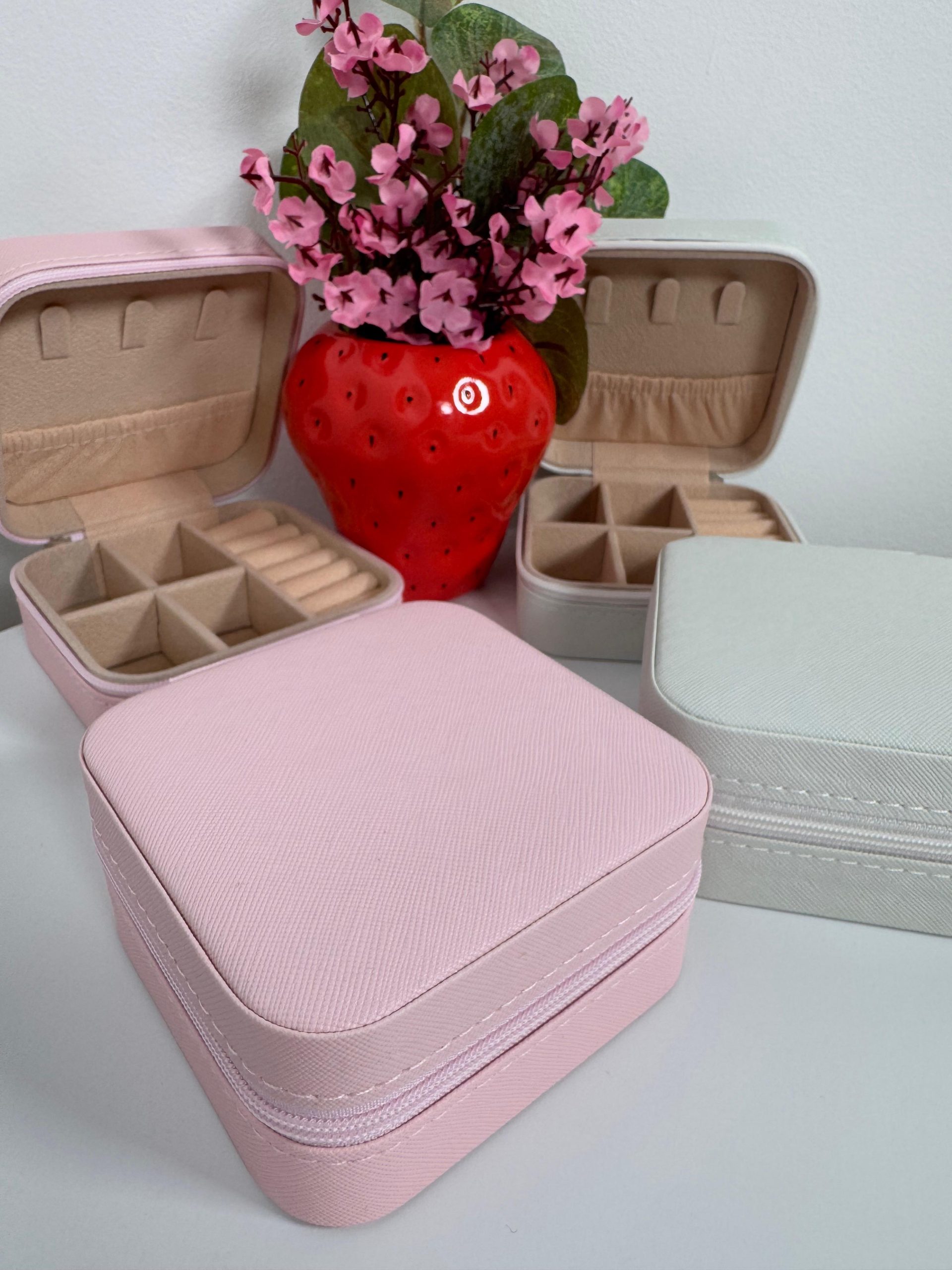 WhatsApp Image 2024-12-05 at 09.27.52