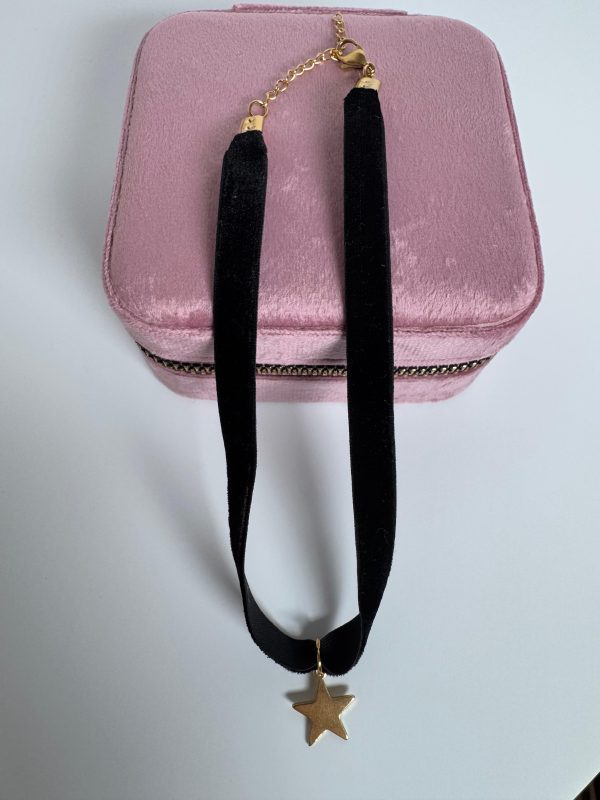 Choker terciopelo negro estrella