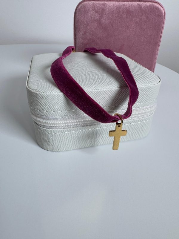 Choker terciopelo morado cruz