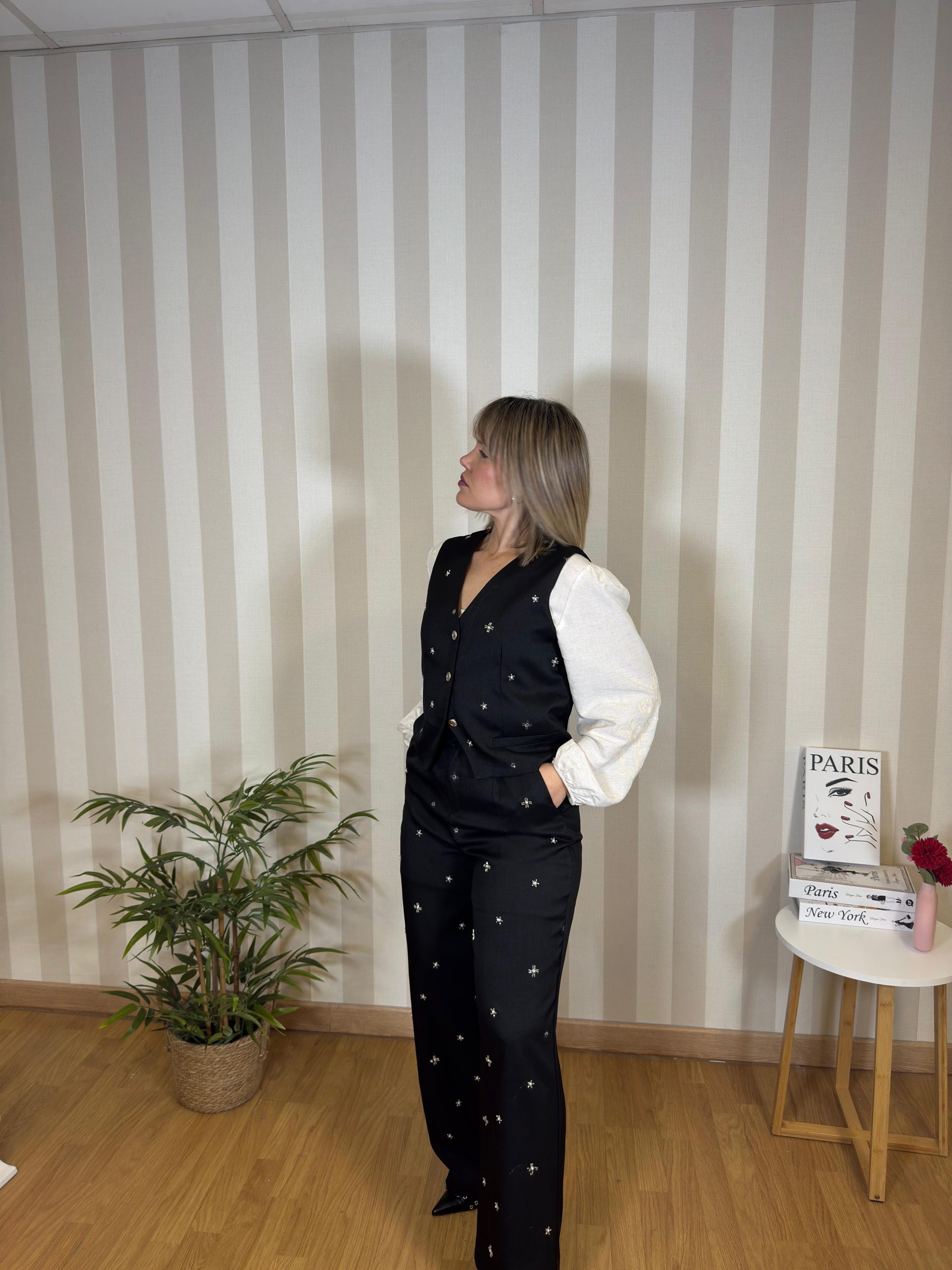 WhatsApp Image 2025-02-14 at 15.56.00 (4)