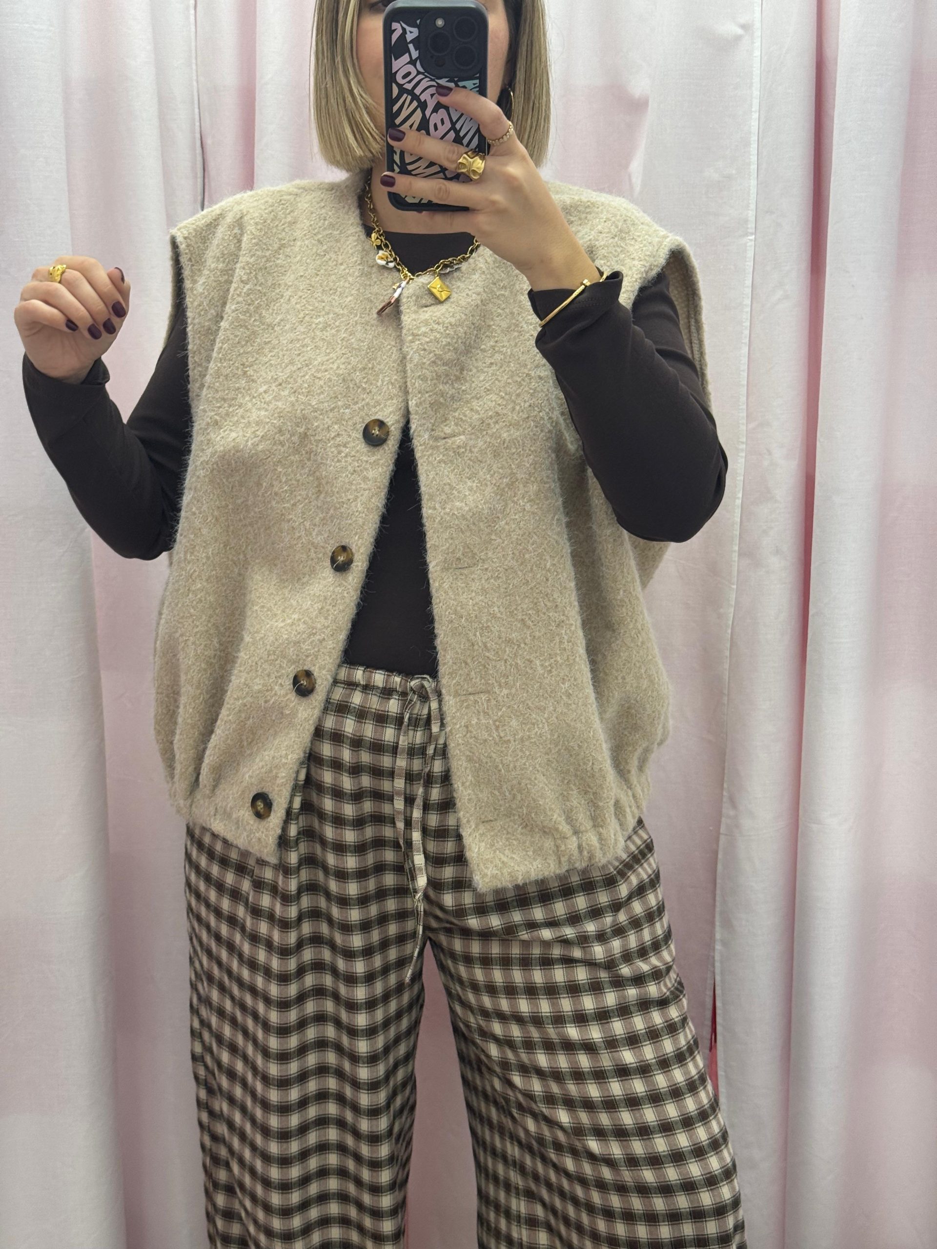 WhatsApp Image 2025-10-02 at 11.11.12 (2)