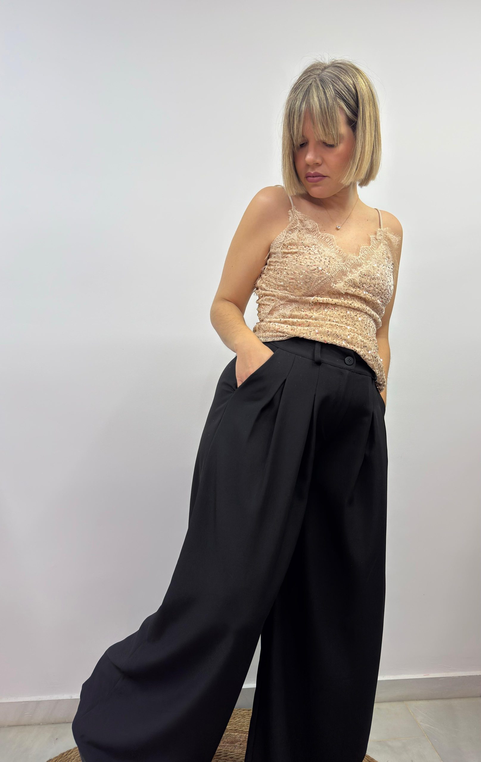 WhatsApp Image 2025-11-30 at 20.08.07 (1)